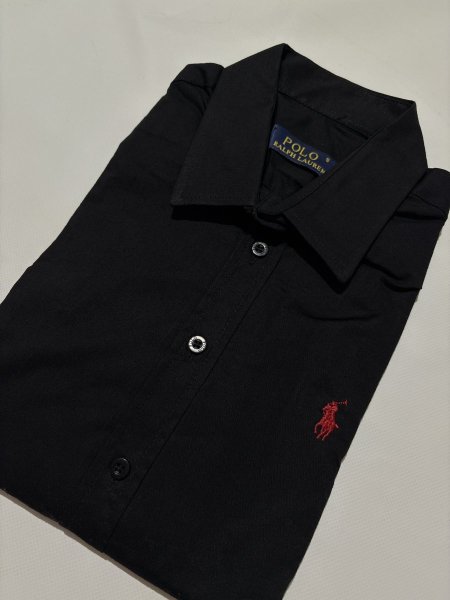 قميص بولو باللون الاسود